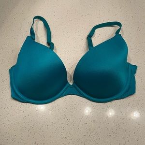 Victoria’s Secret Biofit Demi Bra - 36C